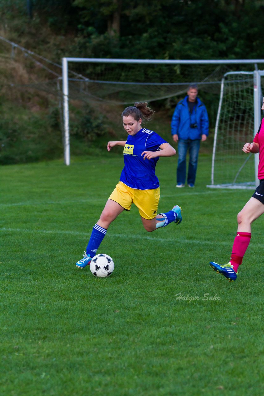 Bild 188 - B-Juniorinnen TSV Gnutz o.W. - SV Wahlstedt : Ergebnis: 1:1